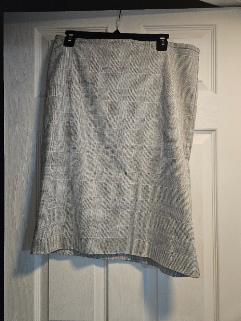 Ann Taylor Plaid Pencil Skirt